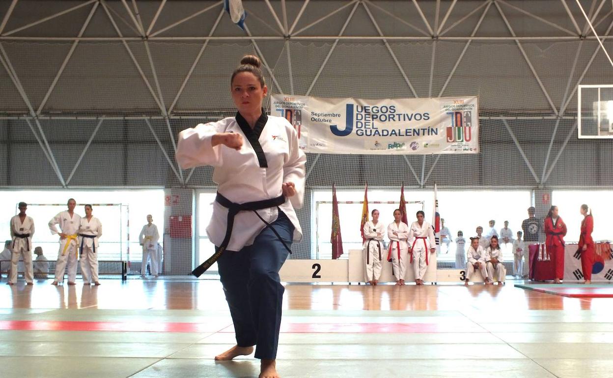 Una participante en la prueba de taekwondo.