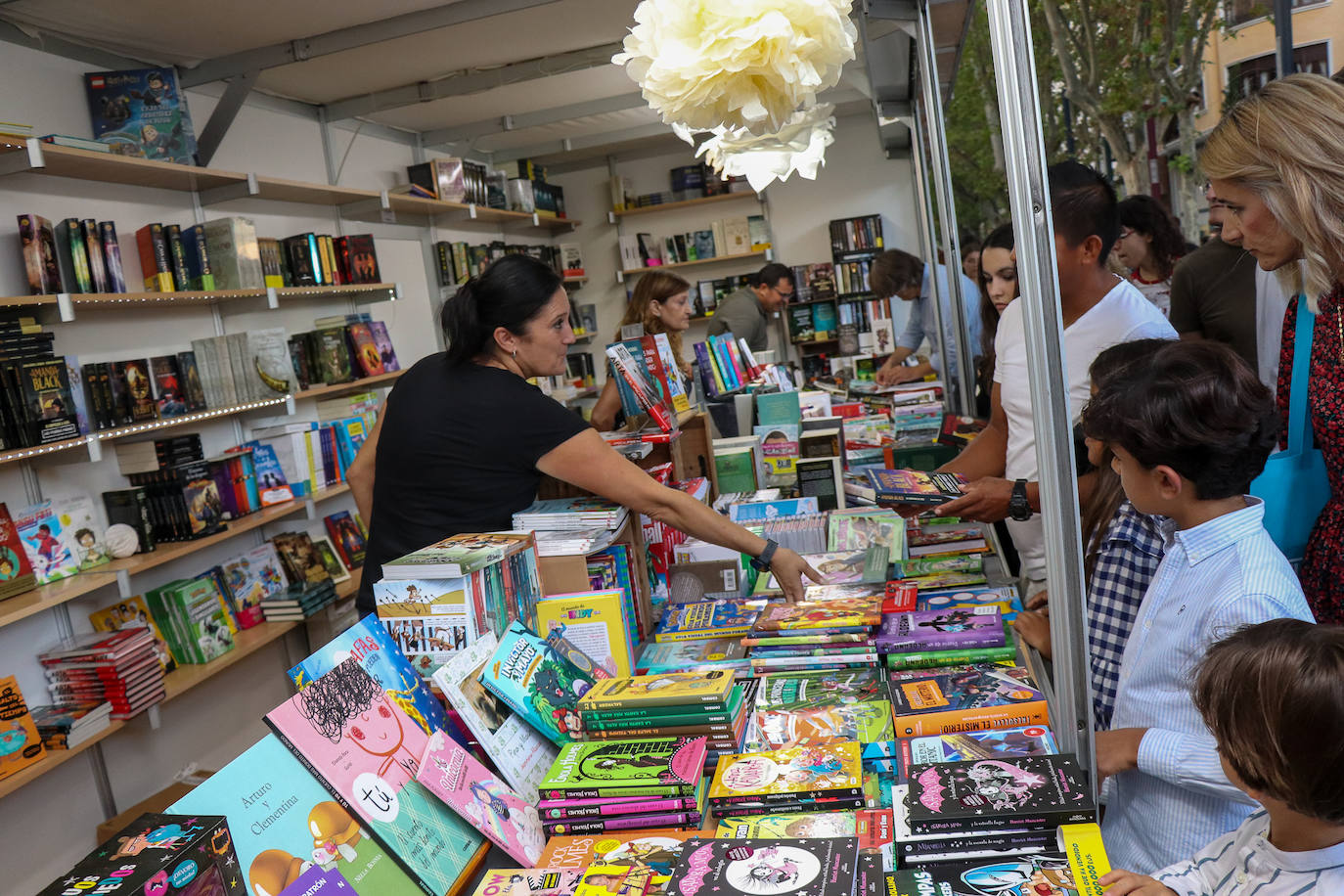 Fotos: La jornada del sábado de la Feria del Libro de Murcia, en imágenes