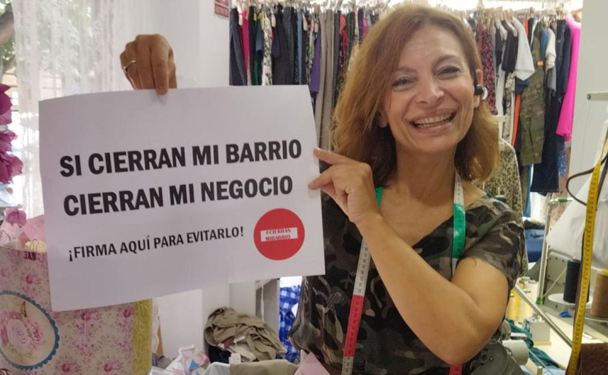 Uno de los comercios donde se están recogiendo firmas. 