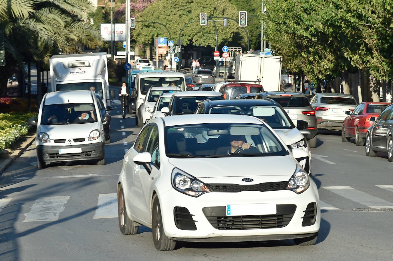 Fotos: Protesta de vecinos y comerciantes del barrio del Carmen de Murcia, en imágenes