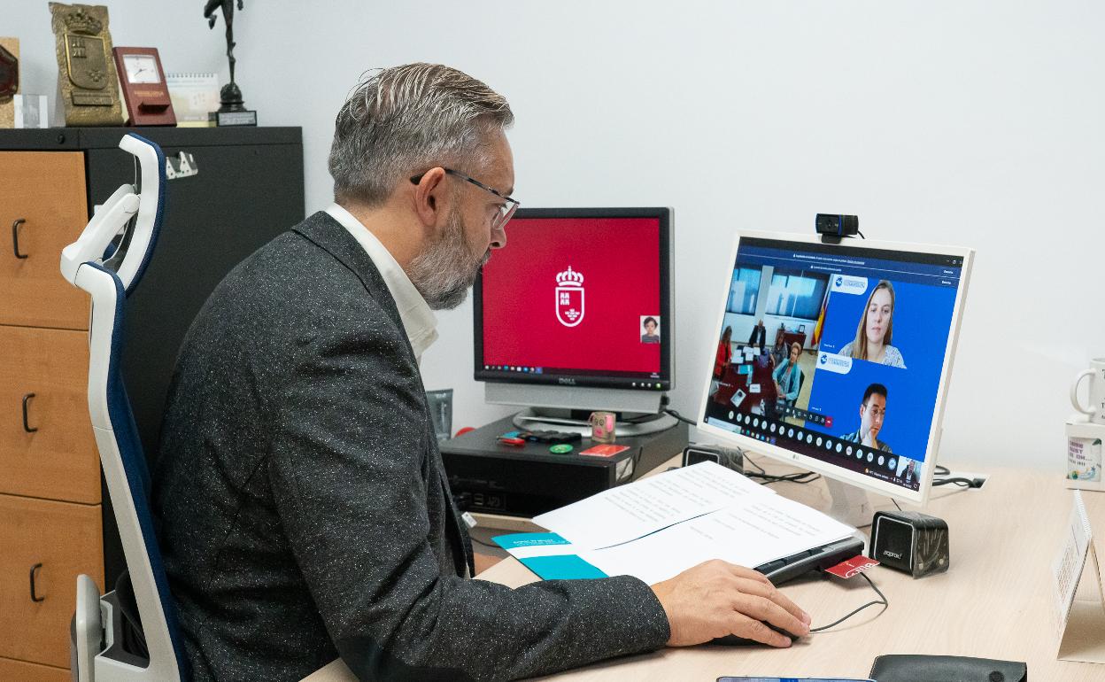 Martínez durante su participación en la webinar del Foro interregional Mediterráneo de Lucha contra la Desertificación. 