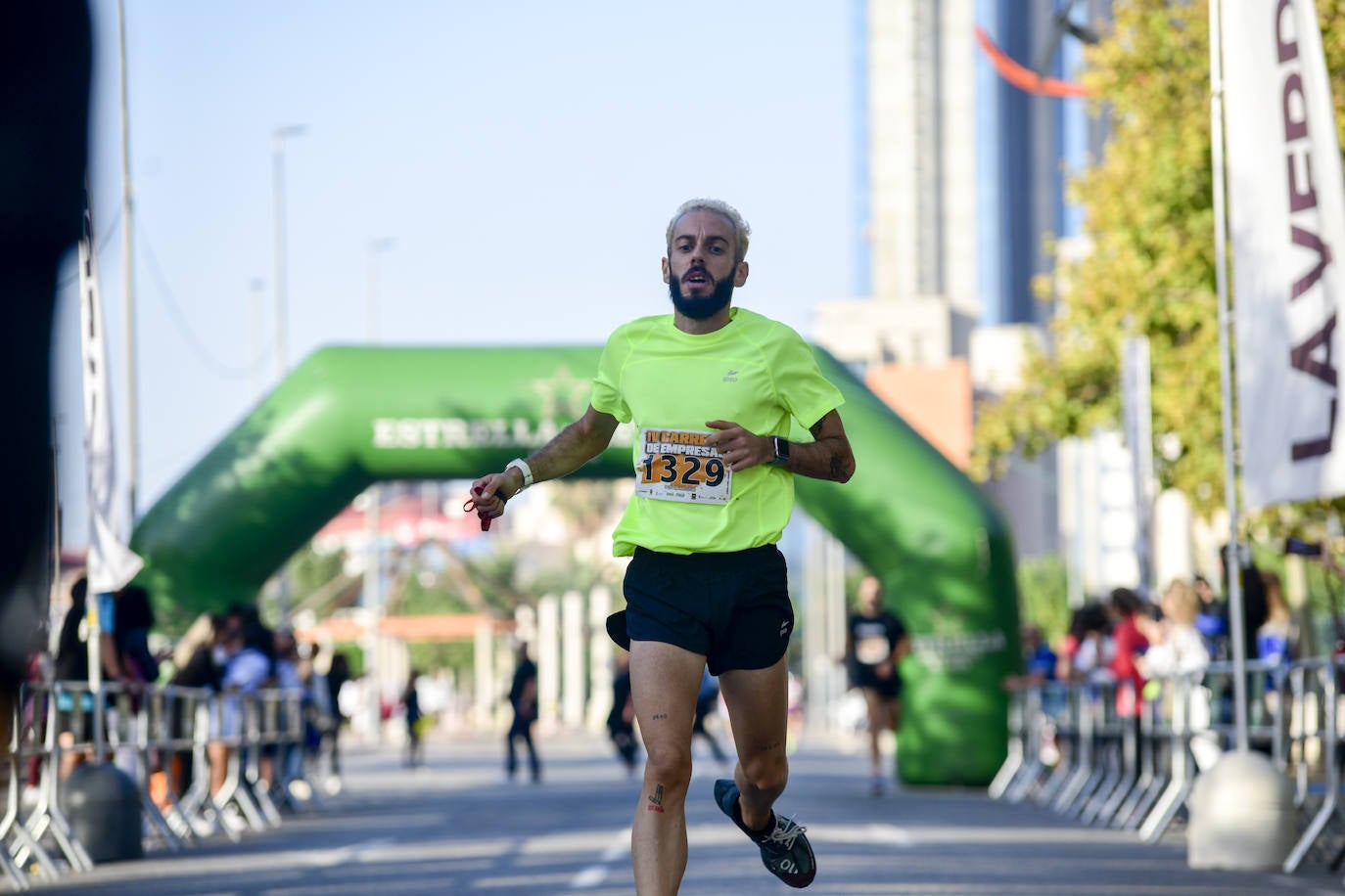 Fotos: Carrera de empresas de LA VERDAD, en imágenes