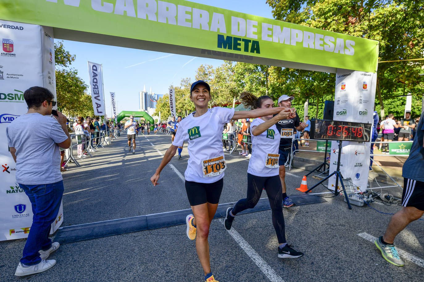Fotos: Carrera de empresas de LA VERDAD, en imágenes