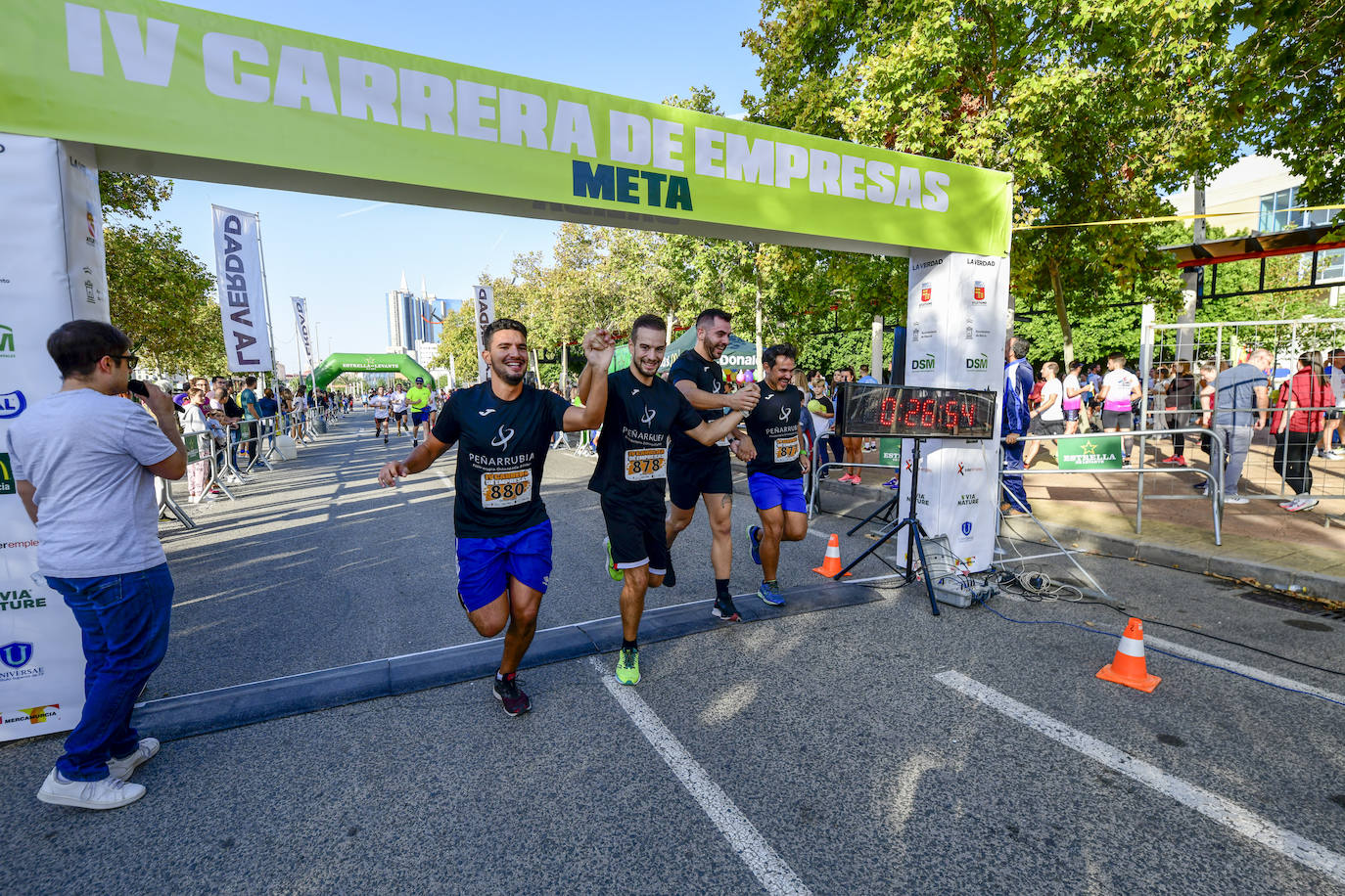 Fotos: Carrera de empresas de LA VERDAD, en imágenes