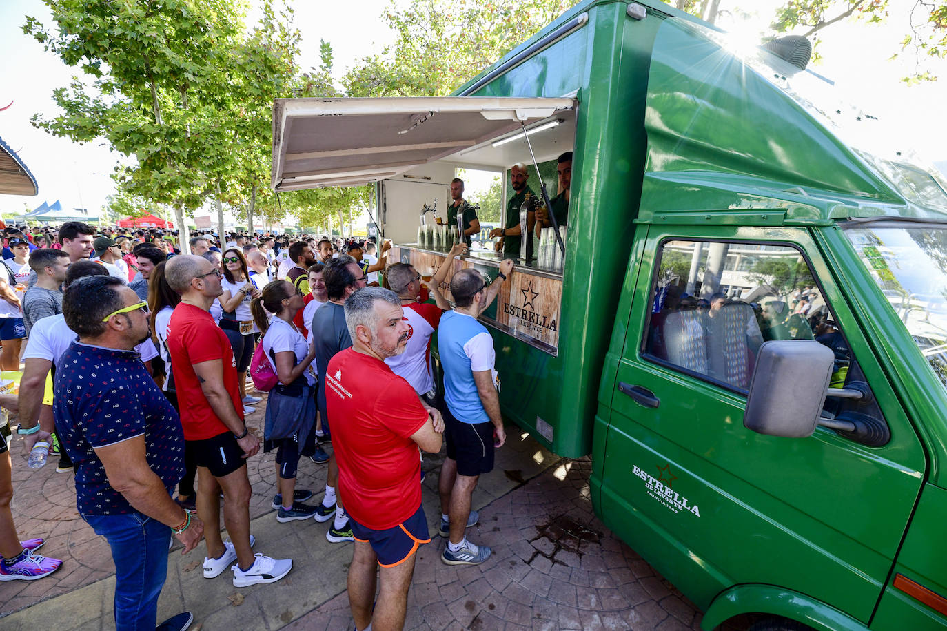 Fotos: Carrera de empresas de LA VERDAD, en imágenes
