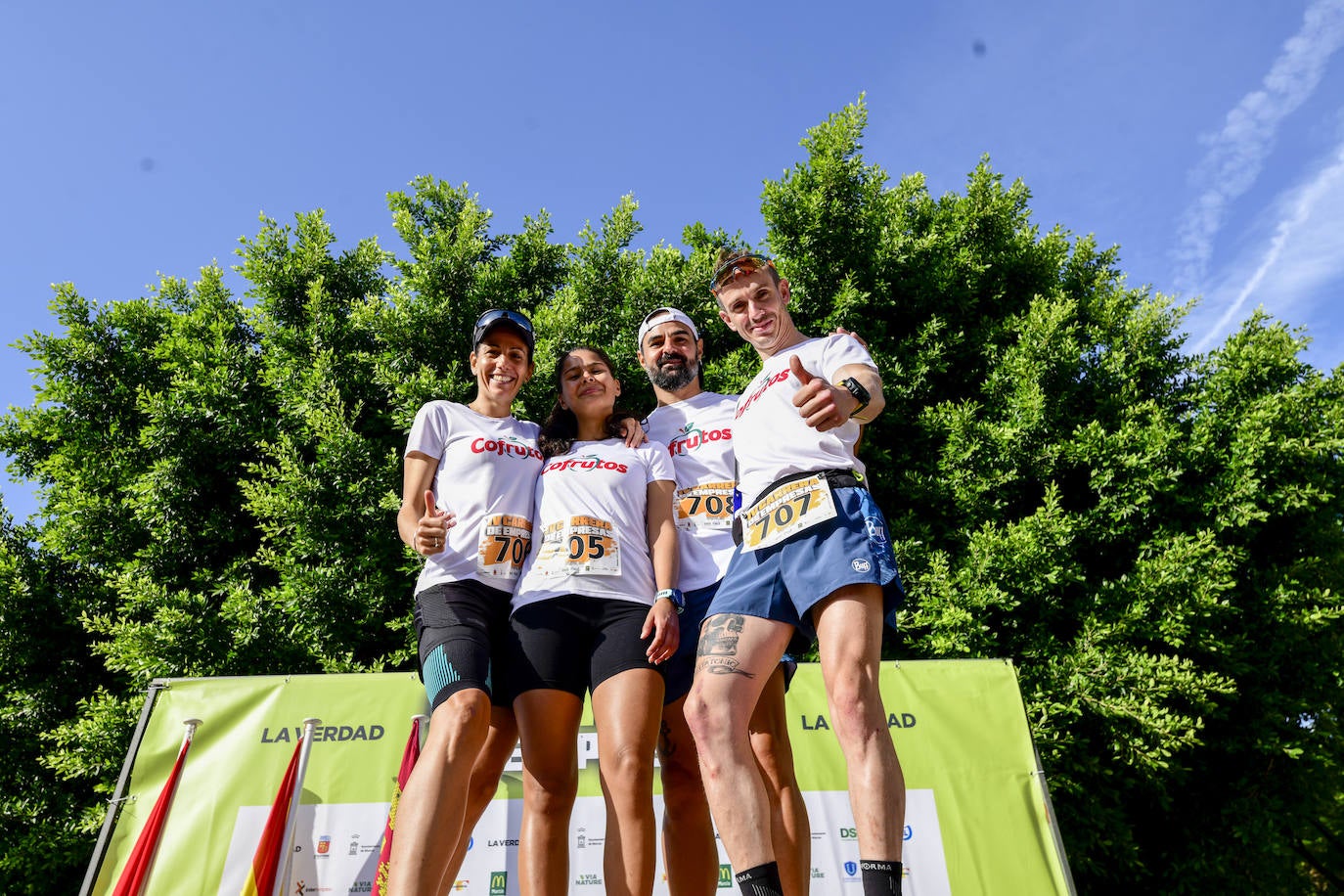 Fotos: Carrera de empresas de LA VERDAD, en imágenes