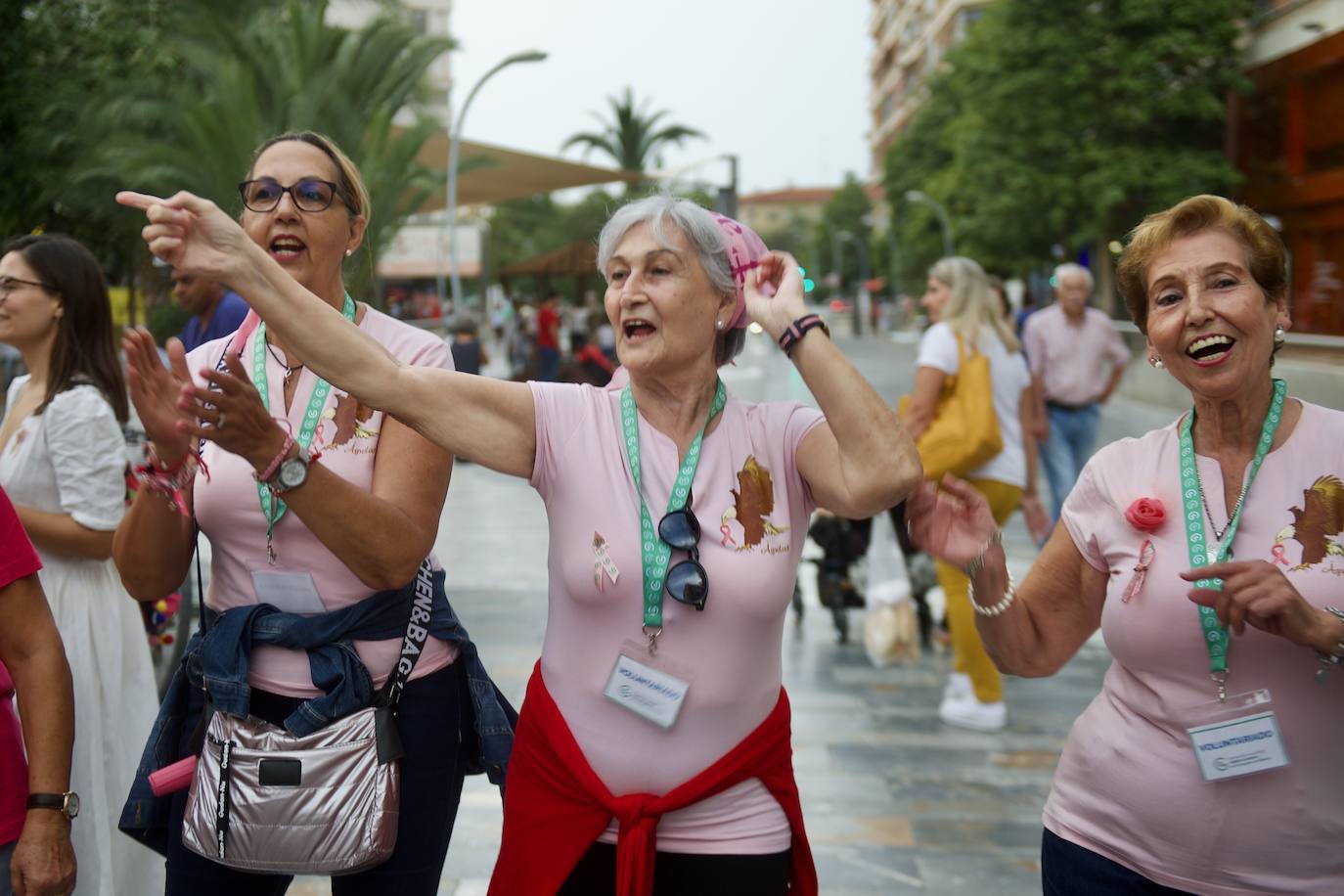 Fotos: Día contra el Cáncer de Mama en Murcia
