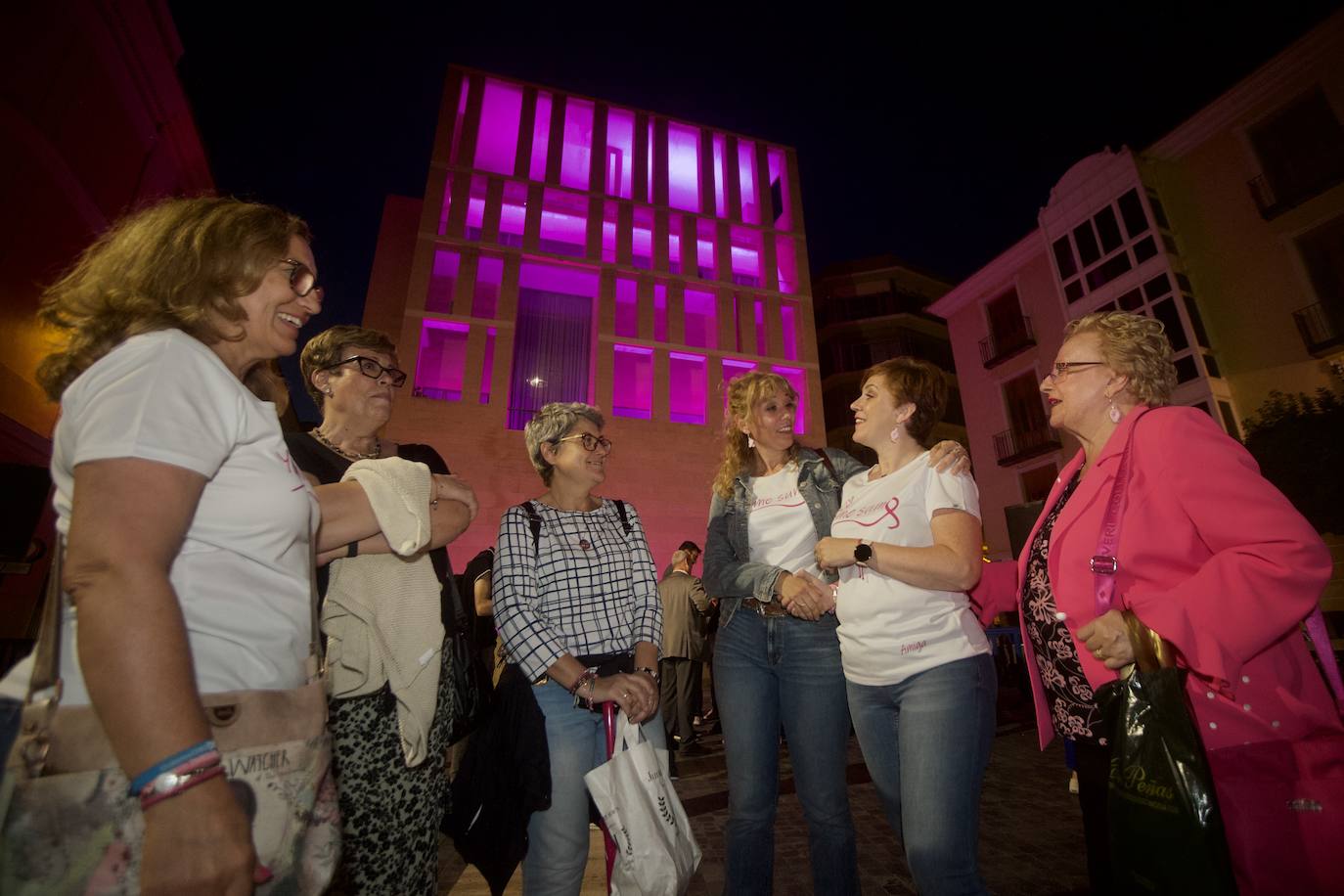 Fotos: Día contra el Cáncer de Mama en Murcia