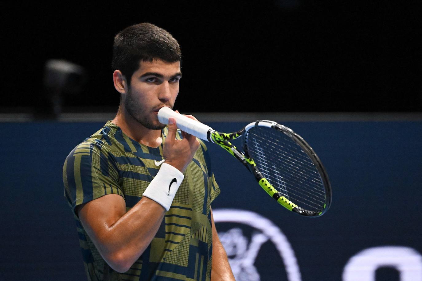 Fotos: Sufrida victoria de Carlos Alcaraz en su estreno en Basilea