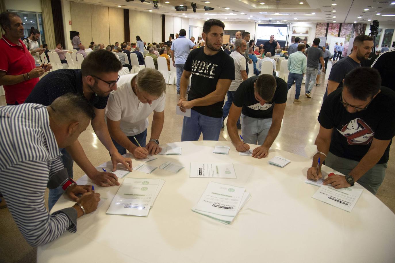 Fotos: Cientos de agricultores se suman a una demanda contra la ley del Mar Menor