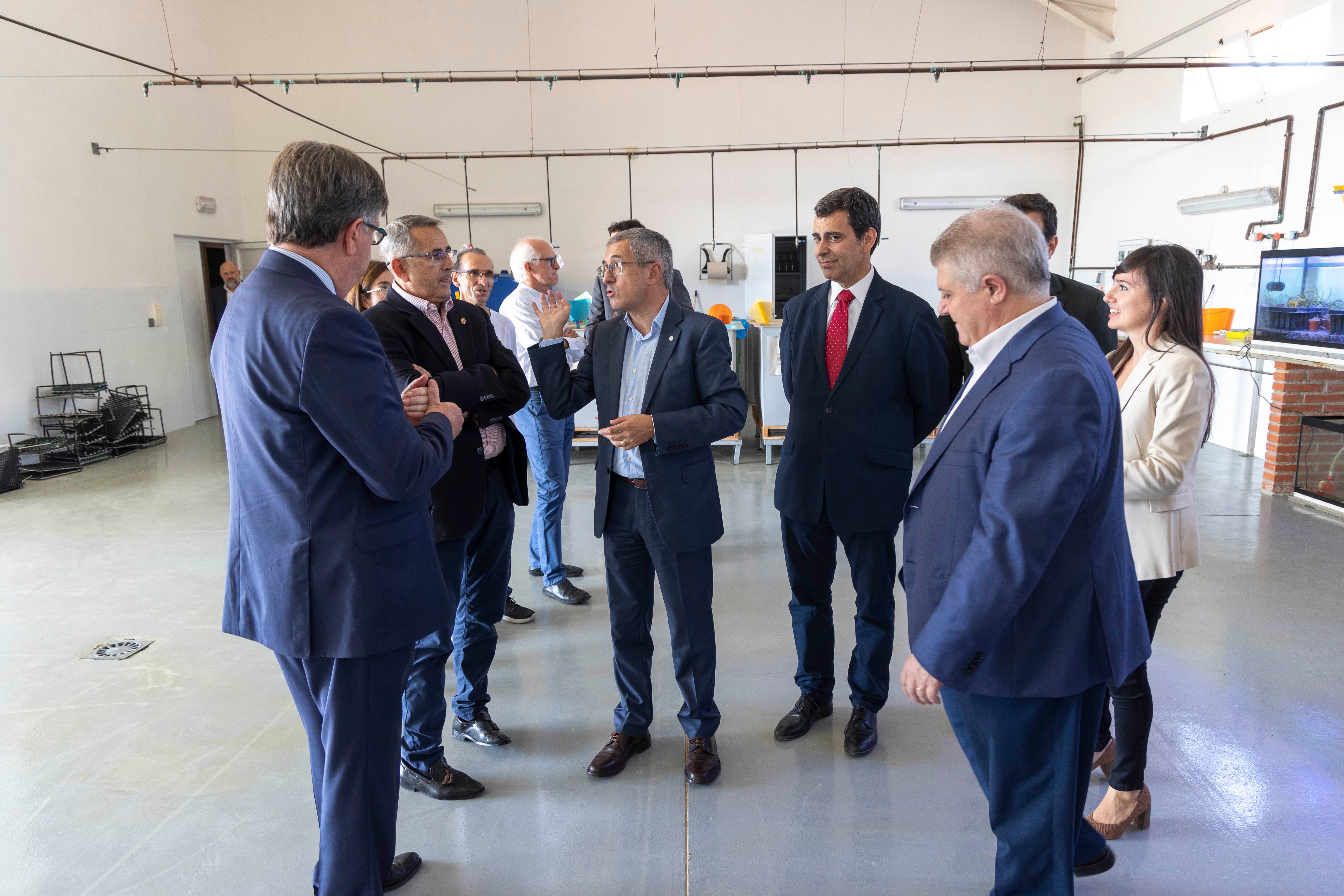 Fotos: El secretario de Estado de Medio Ambiente, Hugo Morán, visita la Bahía de Portmán, en imágenes