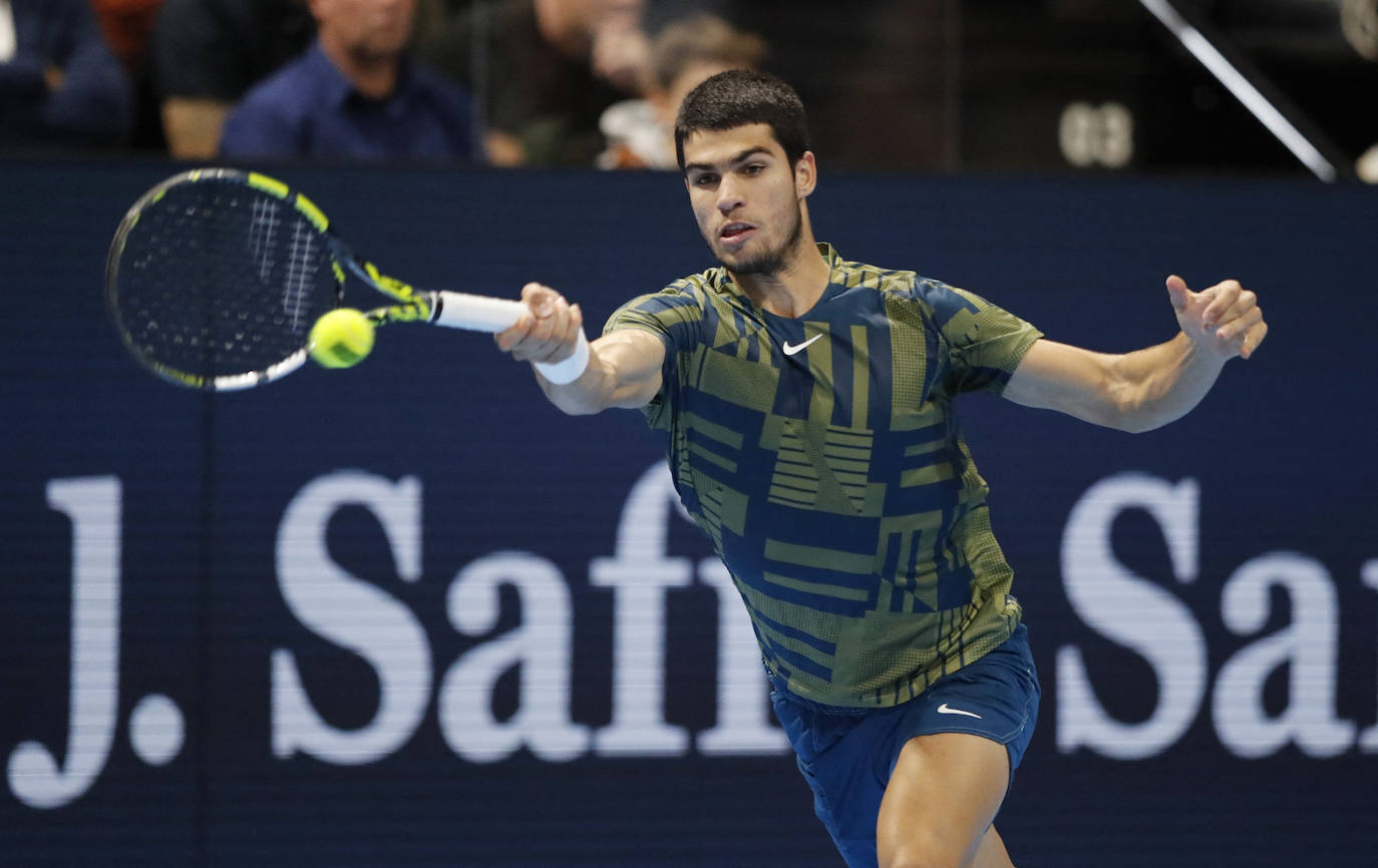 Fotos: El partido entre Carlos Alcaraz y Aliassime del ATP 500 de Basilea, en imágenes