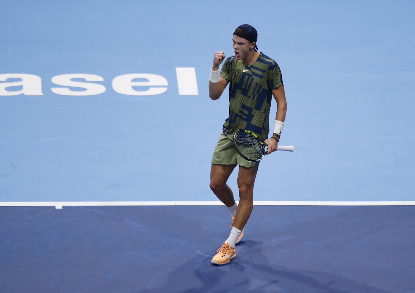 Fotos: El partido entre Carlos Alcaraz y Aliassime del ATP 500 de Basilea, en imágenes