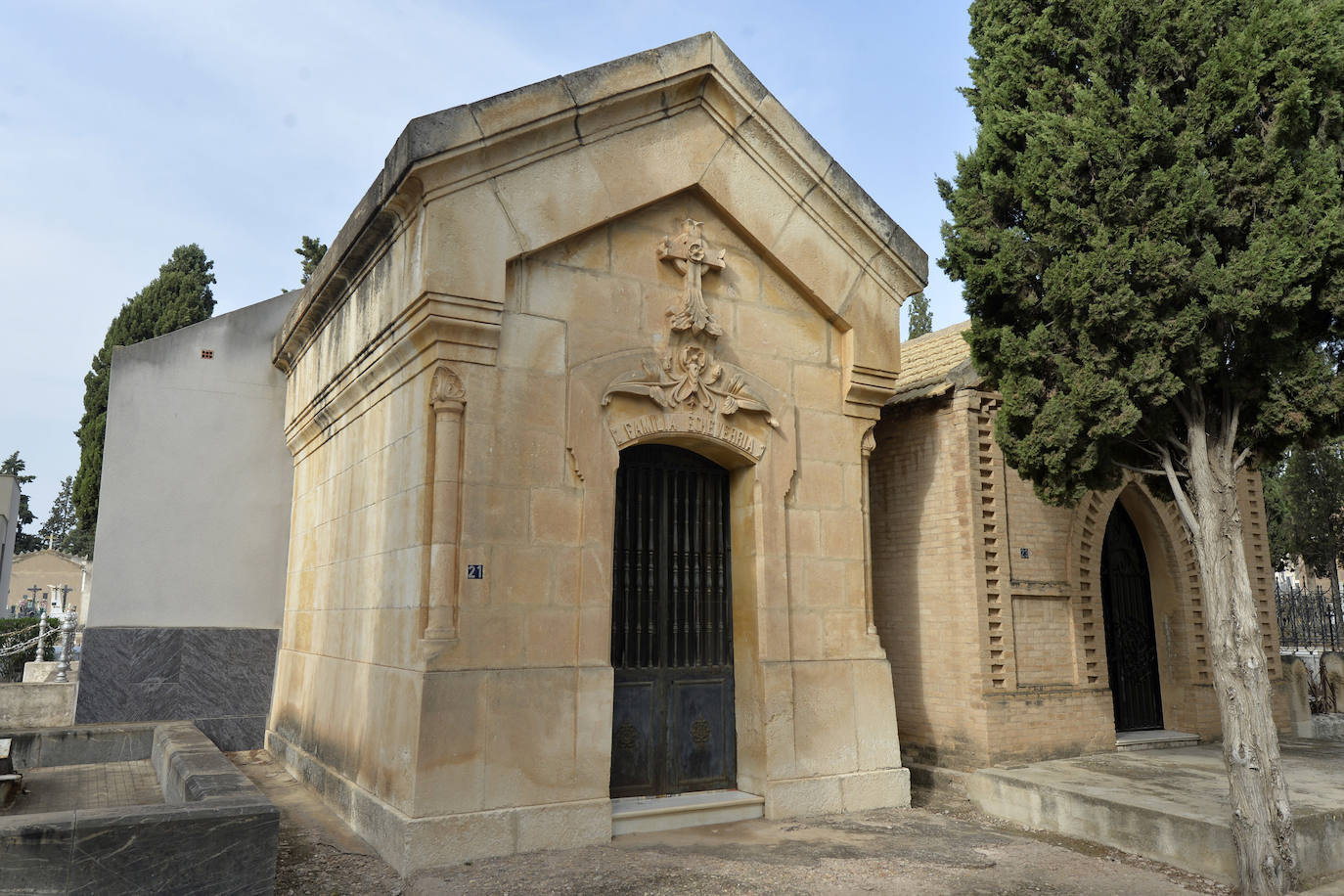 Fotos: Panteones y sepulcros del cementerio Nuestro Padre Jesús de Murcia