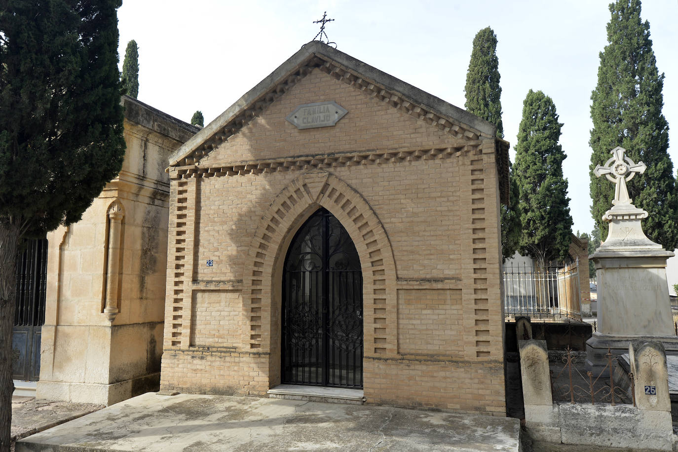 Fotos: Panteones y sepulcros del cementerio Nuestro Padre Jesús de Murcia