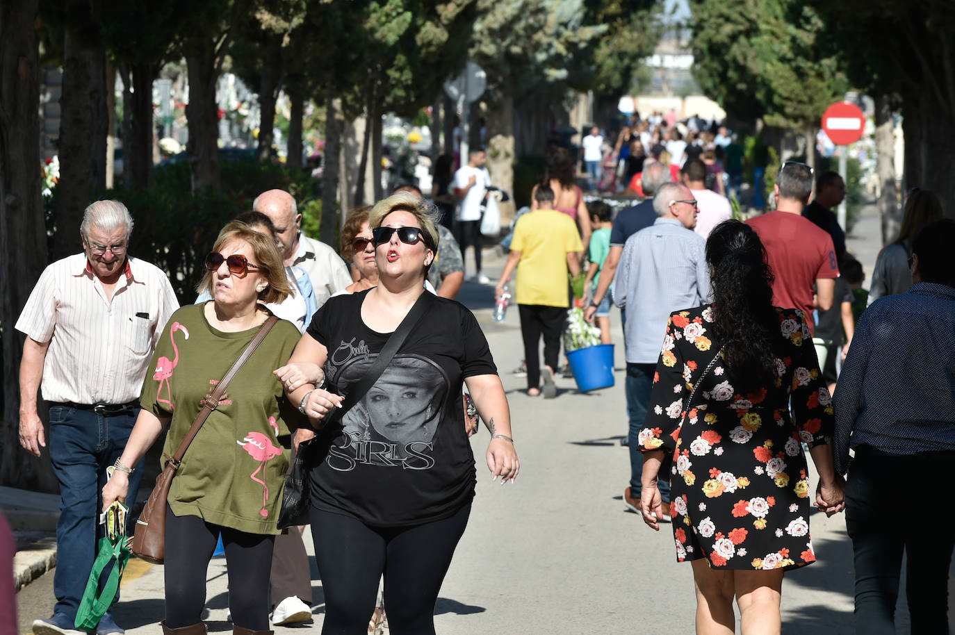 Fotos: Visitas al cementerio Nuestro Padre Jesús de Murcia en el día de Todos los Santos