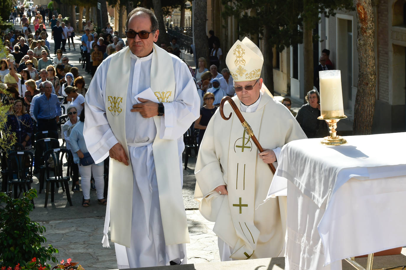 Fotos: Visitas al cementerio Nuestro Padre Jesús de Murcia en el día de Todos los Santos