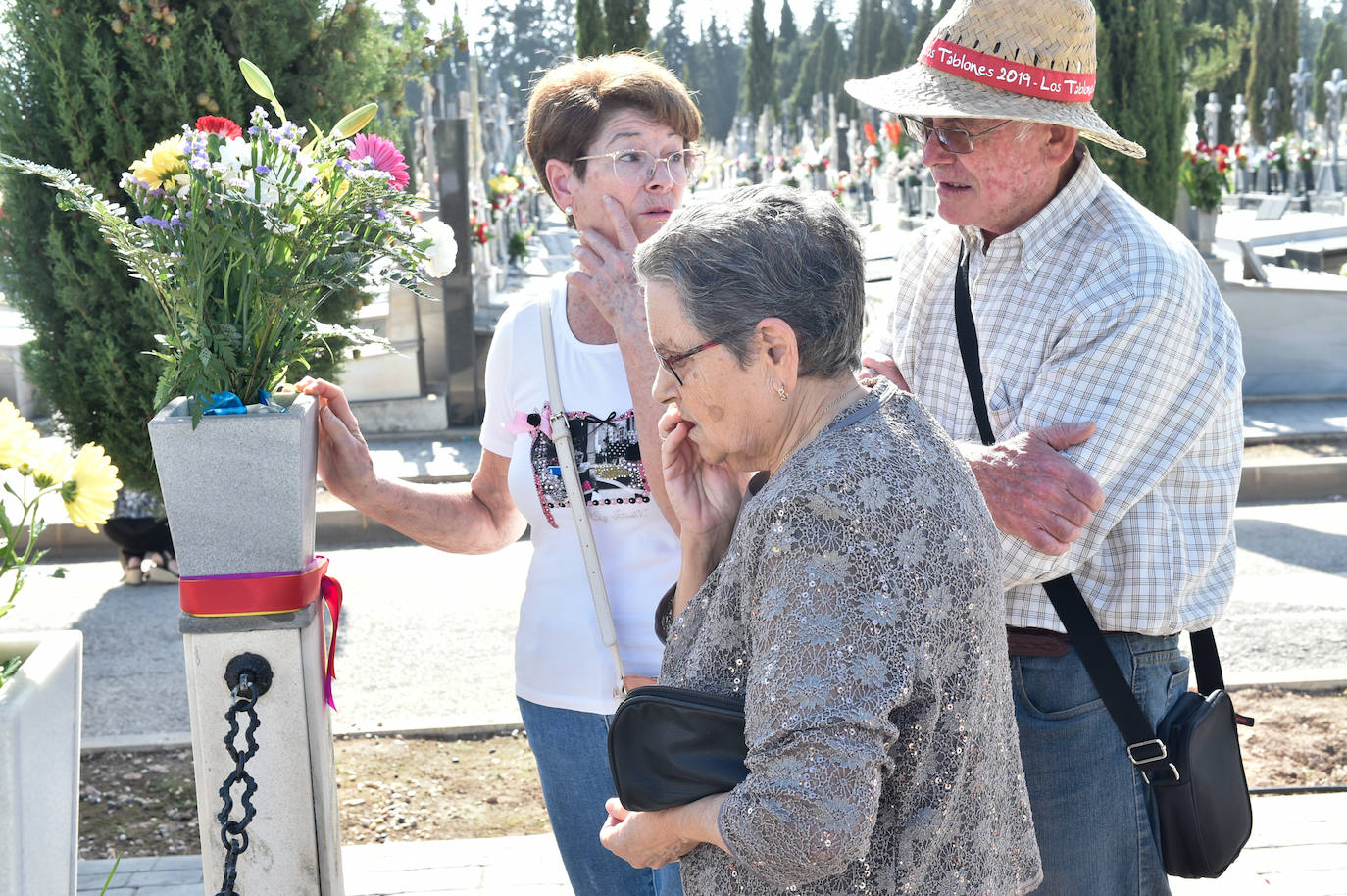 Fotos: Visitas al cementerio Nuestro Padre Jesús de Murcia en el día de Todos los Santos