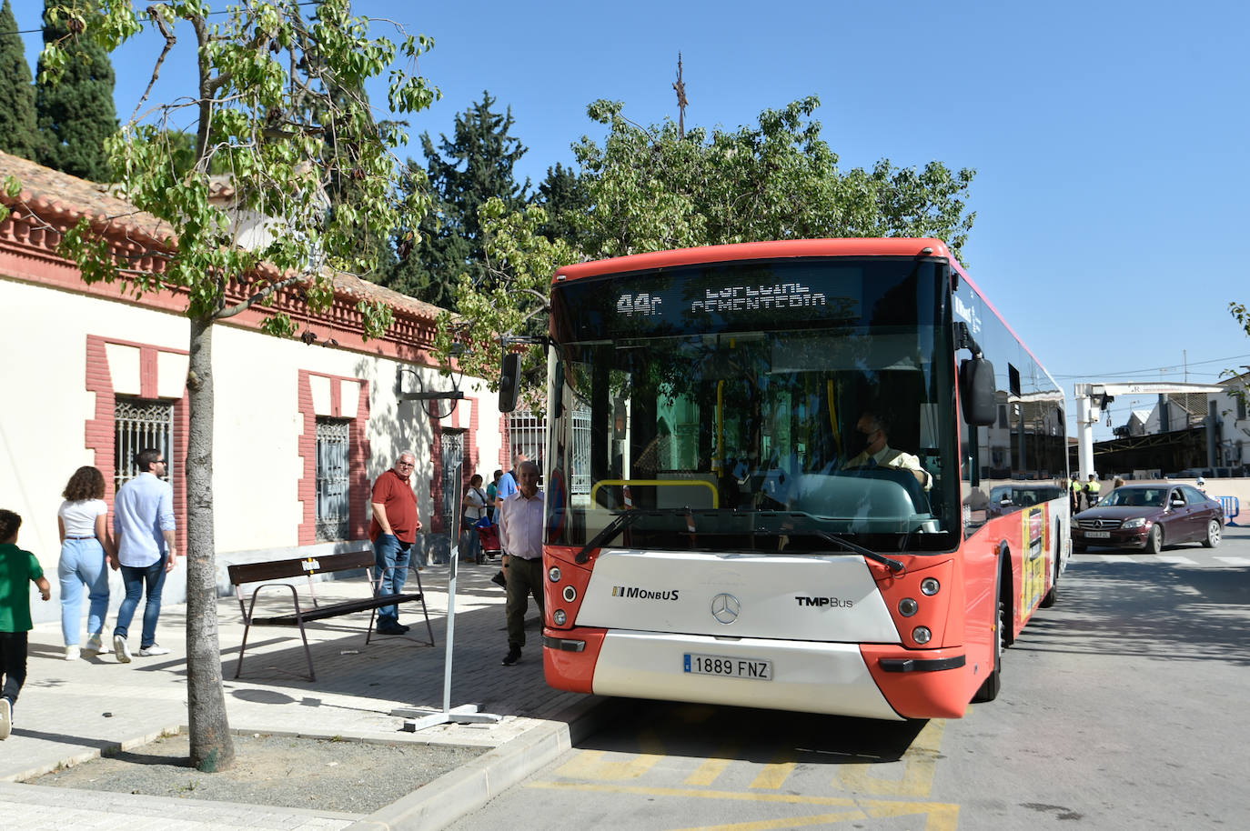 Fotos: Visitas al cementerio Nuestro Padre Jesús de Murcia en el día de Todos los Santos