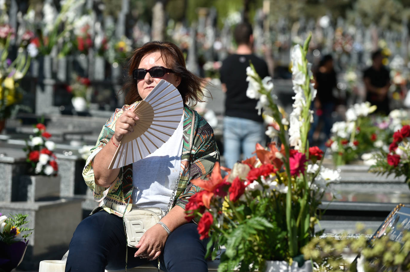 Fotos: Visitas al cementerio Nuestro Padre Jesús de Murcia en el día de Todos los Santos