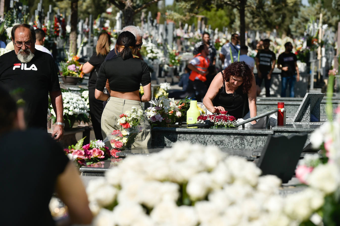 Fotos: Visitas al cementerio Nuestro Padre Jesús de Murcia en el día de Todos los Santos