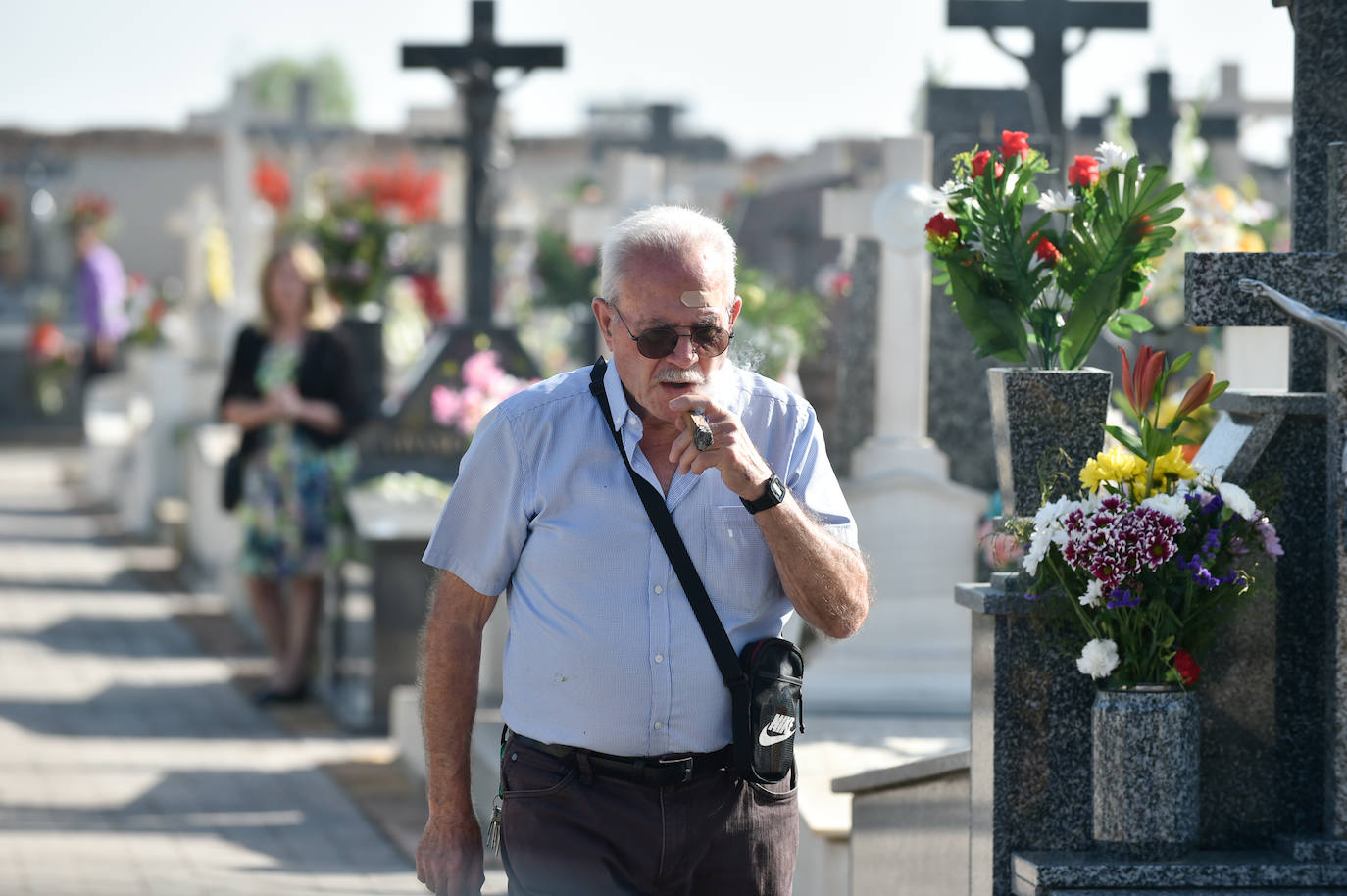 Fotos: Visitas al cementerio Nuestro Padre Jesús de Murcia en el día de Todos los Santos
