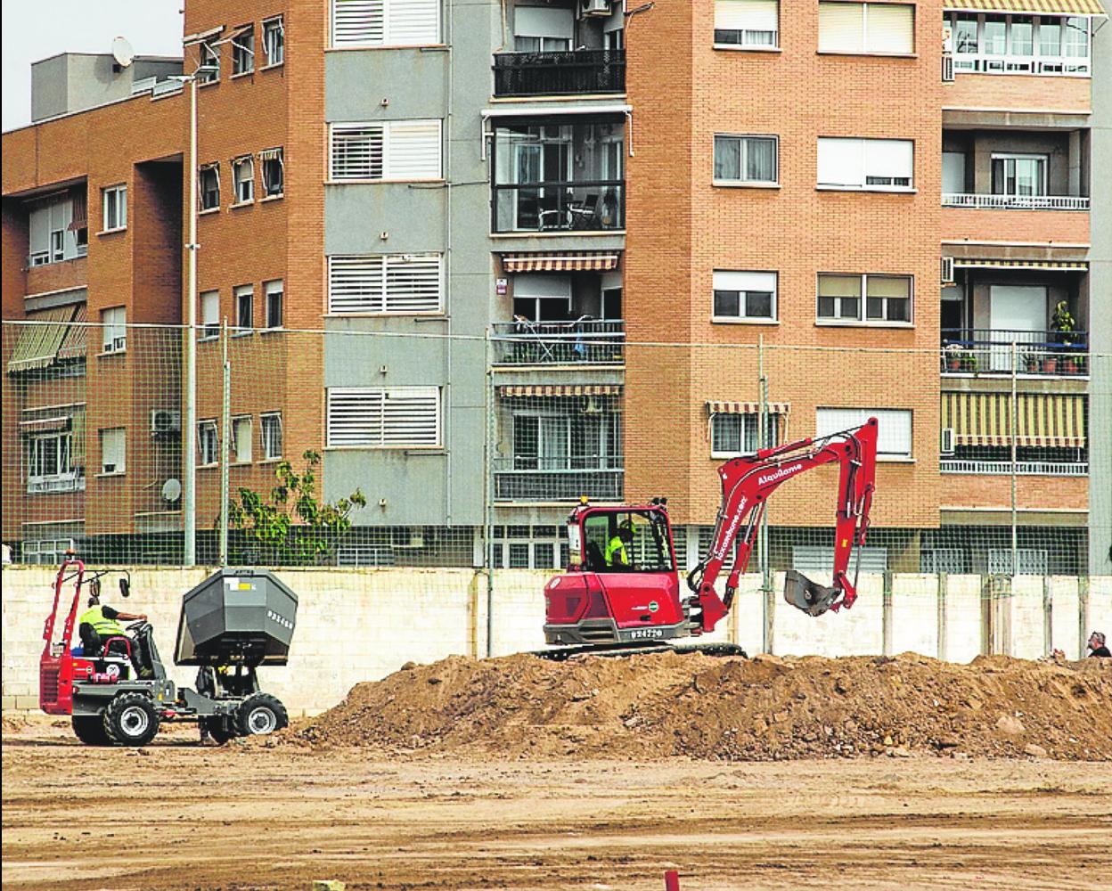 Obras en el Mundial 82 de San Ginés. 