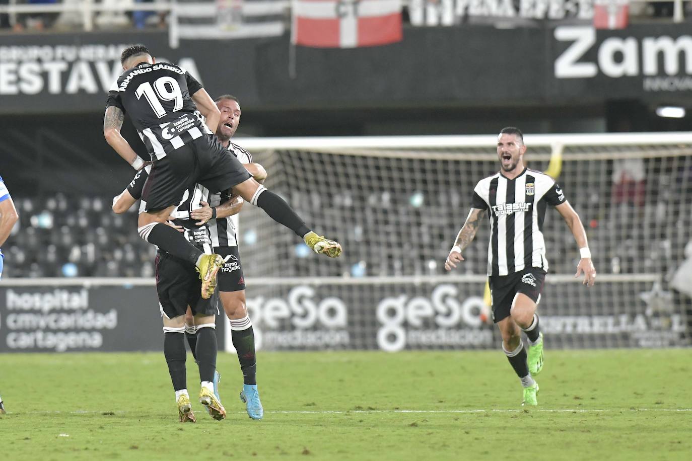 Fotos: Las imágenes del partido entre el FC Cartagena y el Málaga