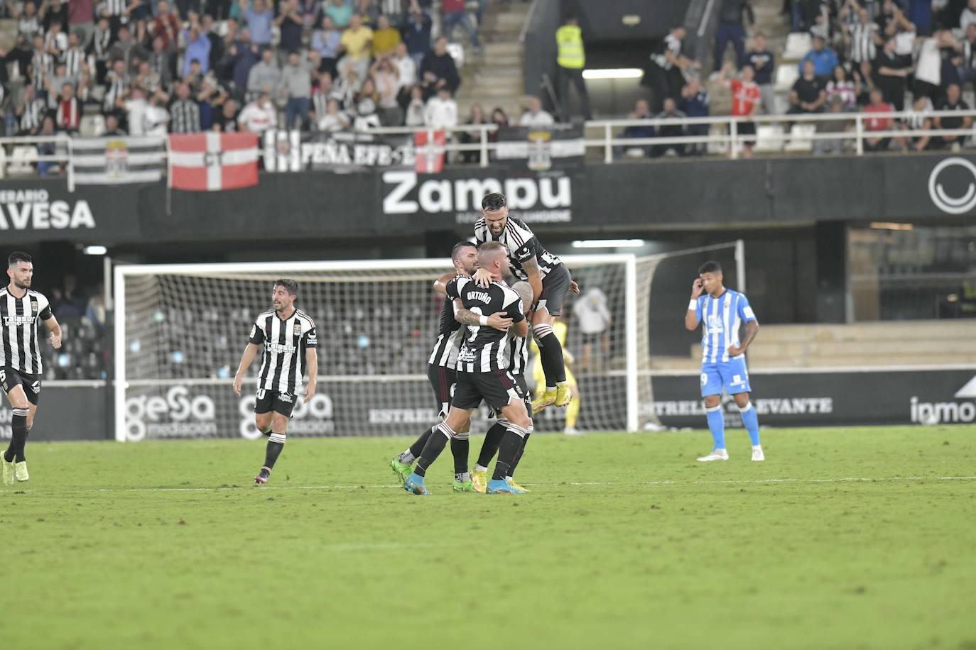 Fotos: Las imágenes del partido entre el FC Cartagena y el Málaga