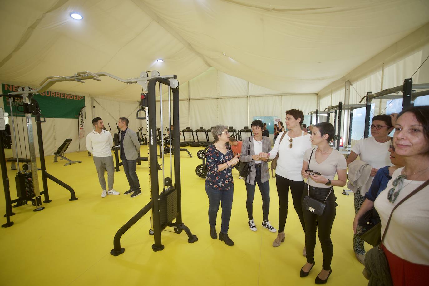 Fotos: La inaguración el primer gimnasio para pacientes con cáncer en Murcia, en imágenes