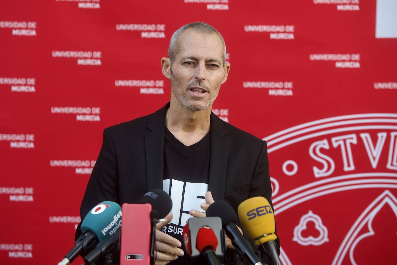 Fotos: La inaguración el primer gimnasio para pacientes con cáncer en Murcia, en imágenes
