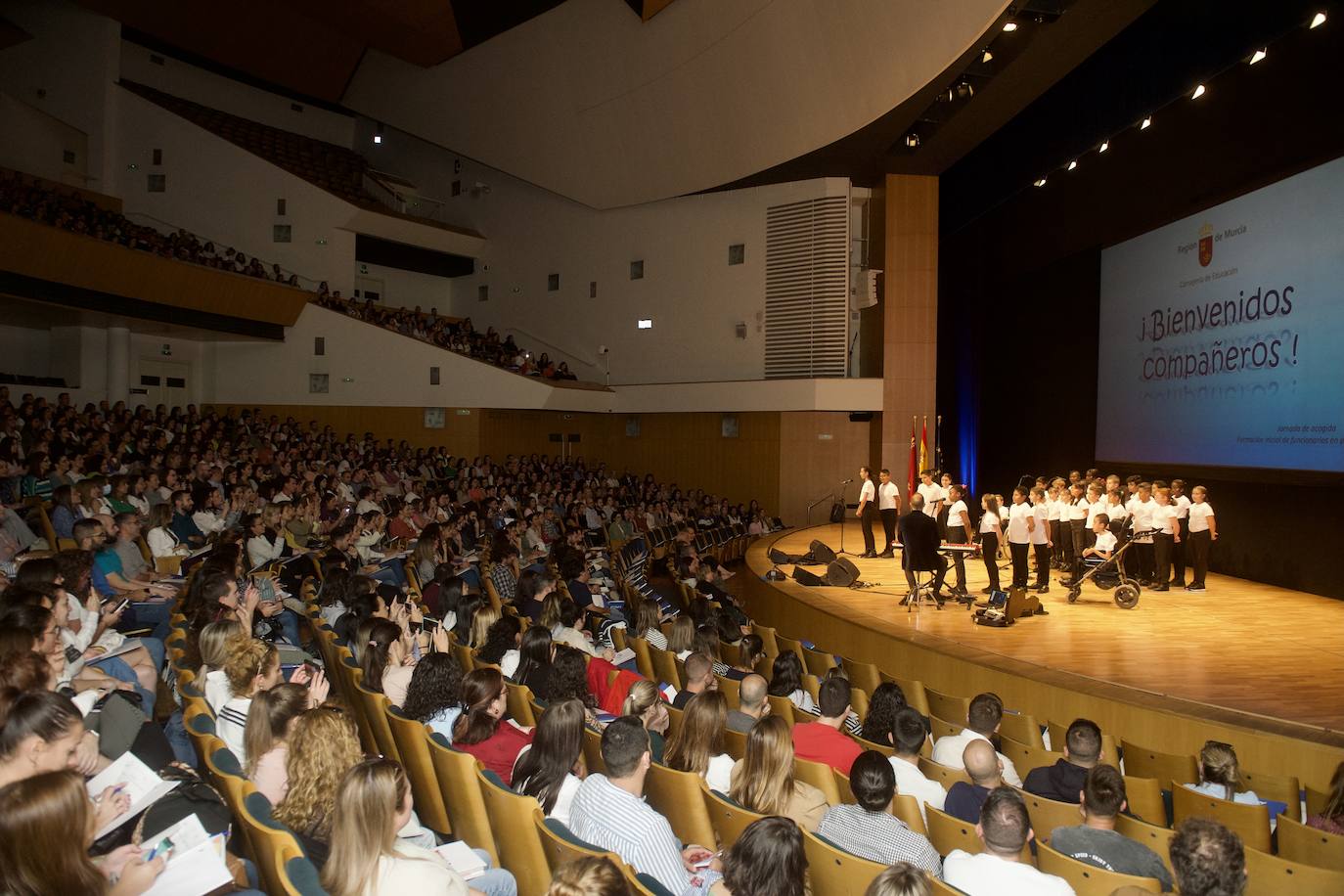 Fotos: Recepción a los nuevos maestros