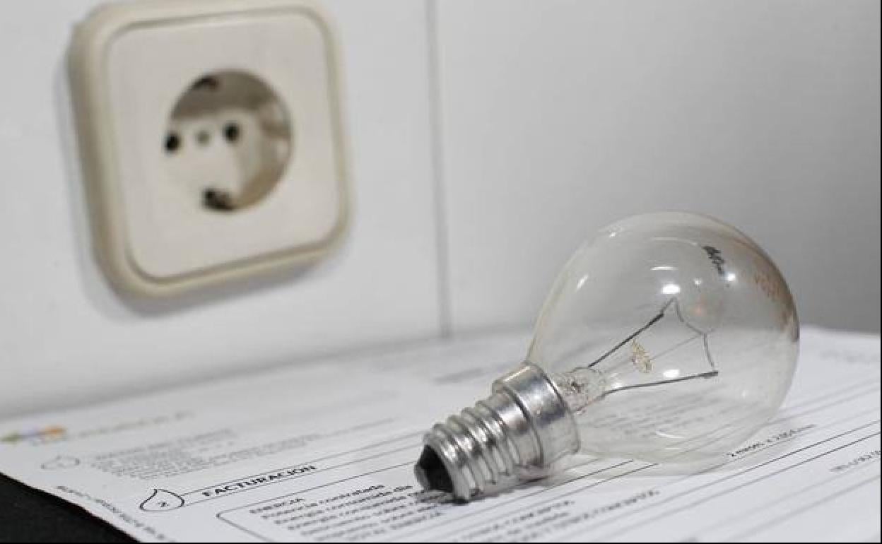 Factura de la luz, en una imagen de archivo.