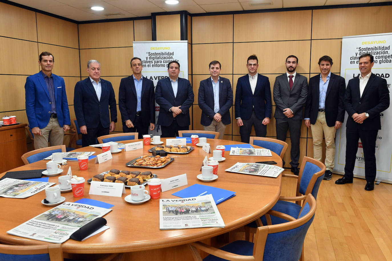 Fotos: El desayuno informativo de LA VERDAD y Hefame, en imágenes