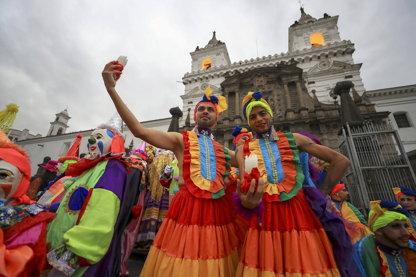 Fotos: Orgullo, color y danzas en Ecuador
