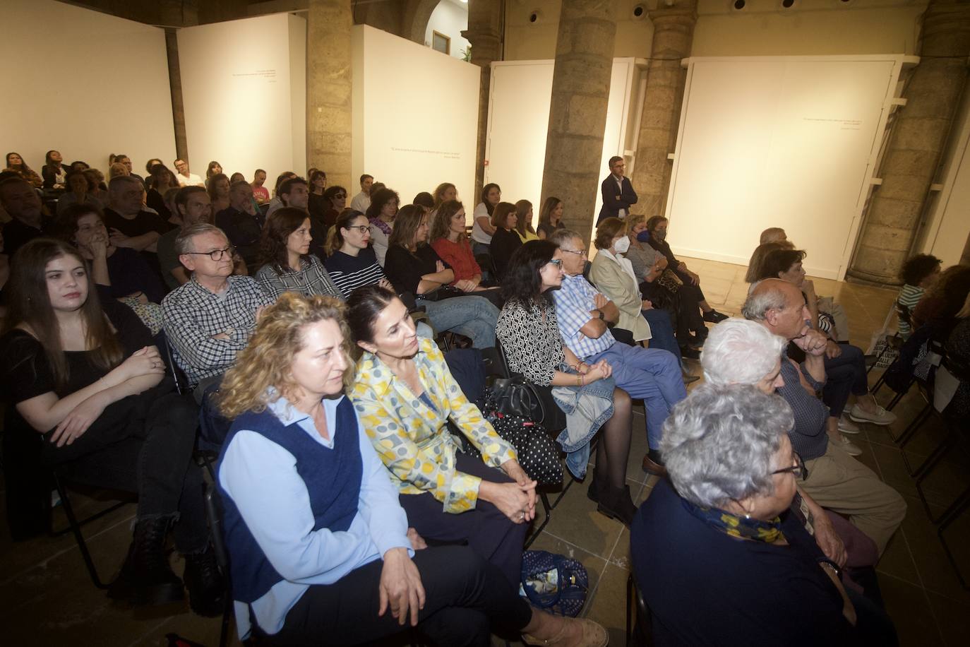 Fotos: Las imágenes de la charal de Lydia Cacho en Murcia