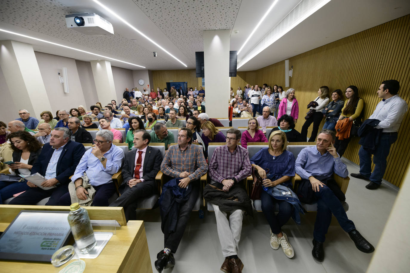 Fotos: Asamblea de médicos de Atención Primaria