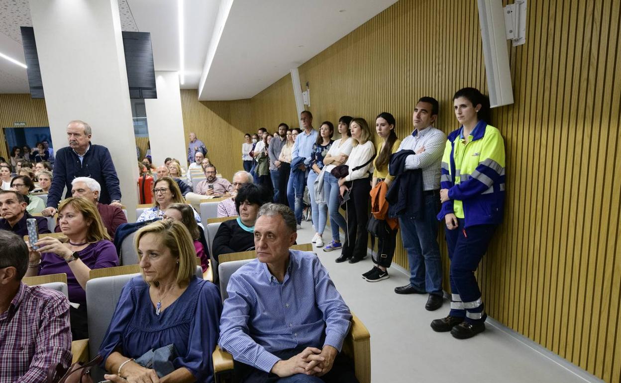 Imagen de la asamblea informativa de médicos convocada el jueves de la semana pasada. 