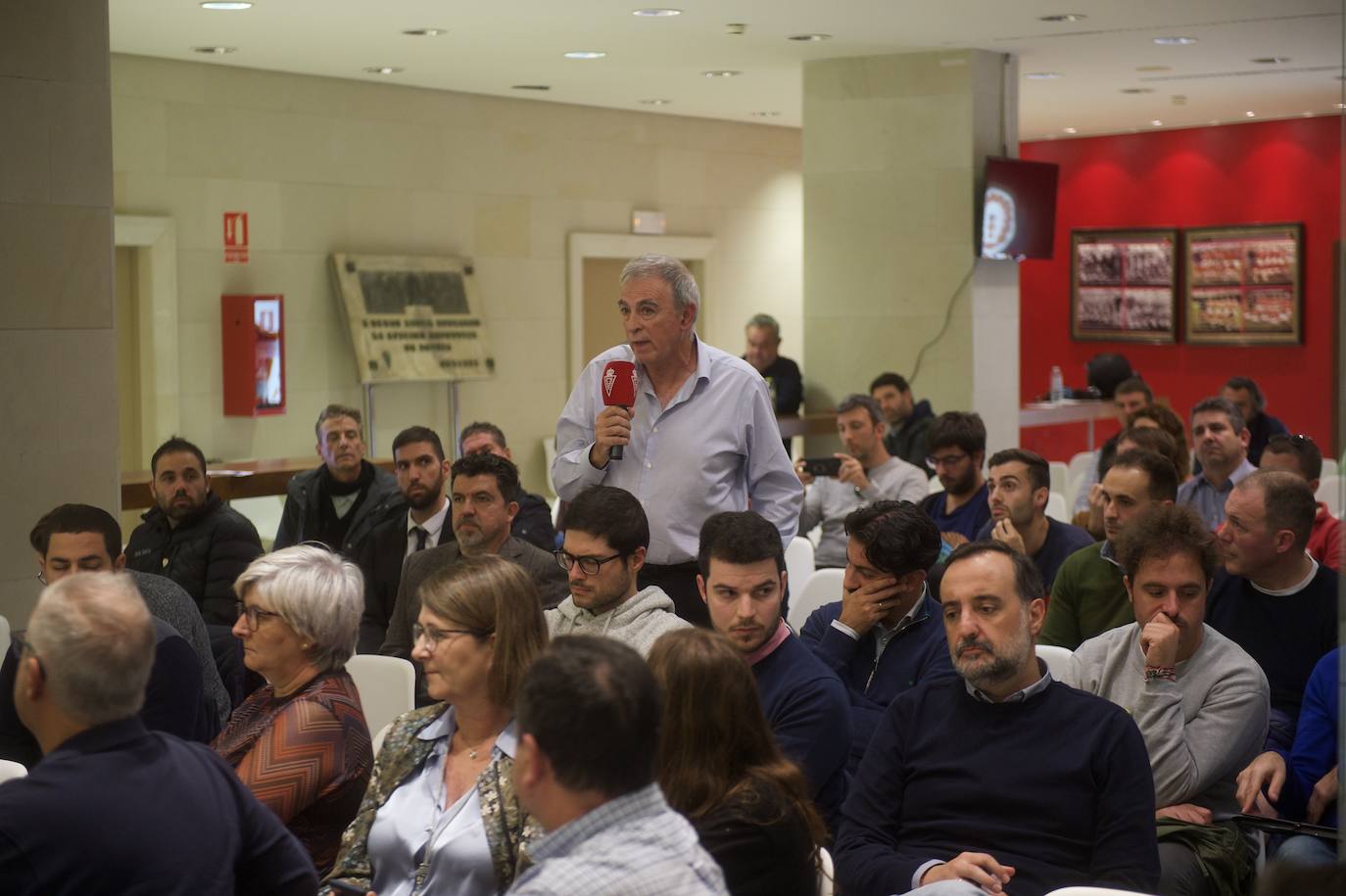 Fotos: Junta de accionistas del Real Murcia en imágenes