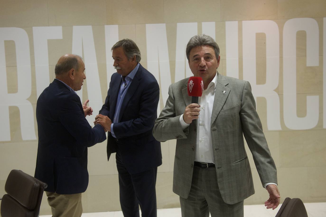 Fotos: Junta de accionistas del Real Murcia en imágenes