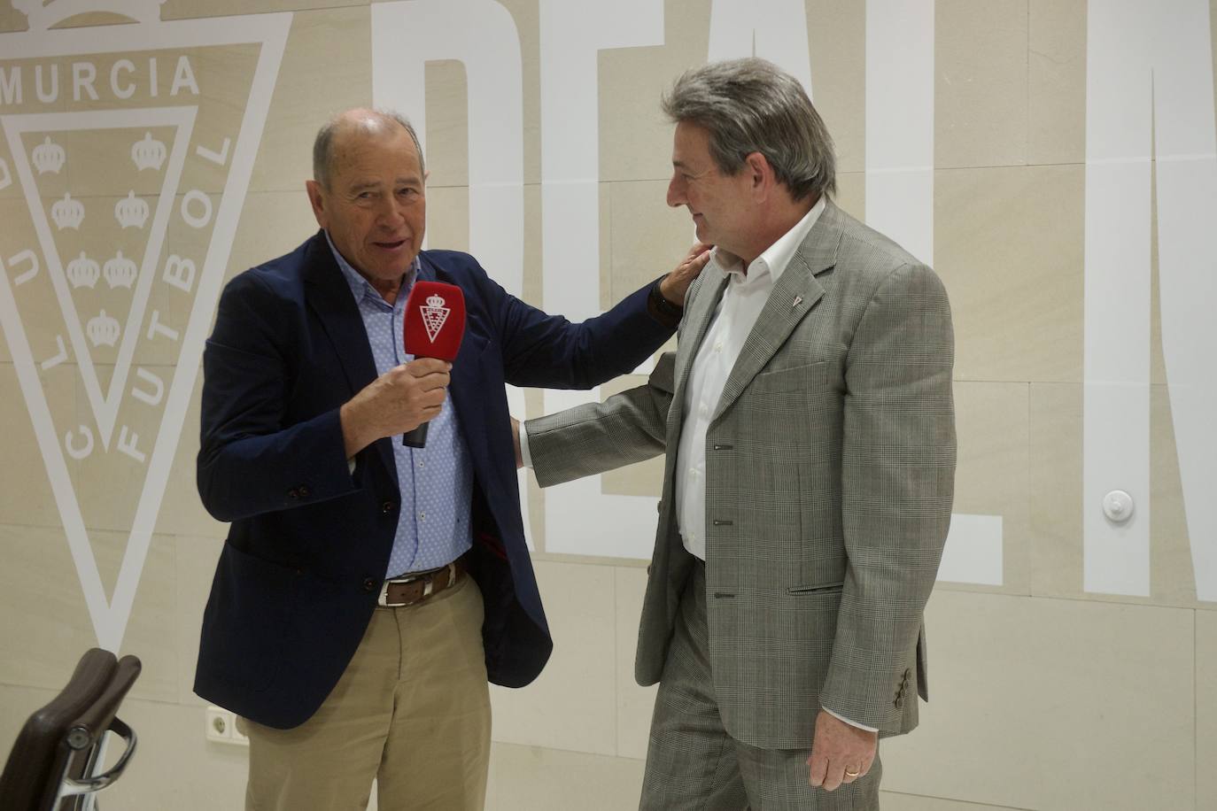 Fotos: Junta de accionistas del Real Murcia en imágenes