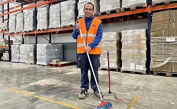 Rafael, trabajador del grupo Serclimp.