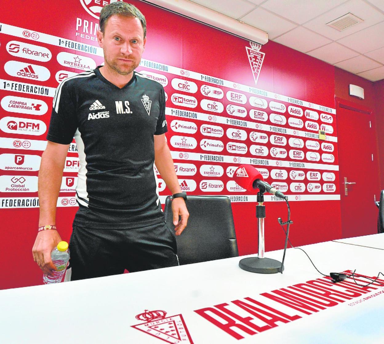 Mario Simón, entrenador del Real Murcia. 