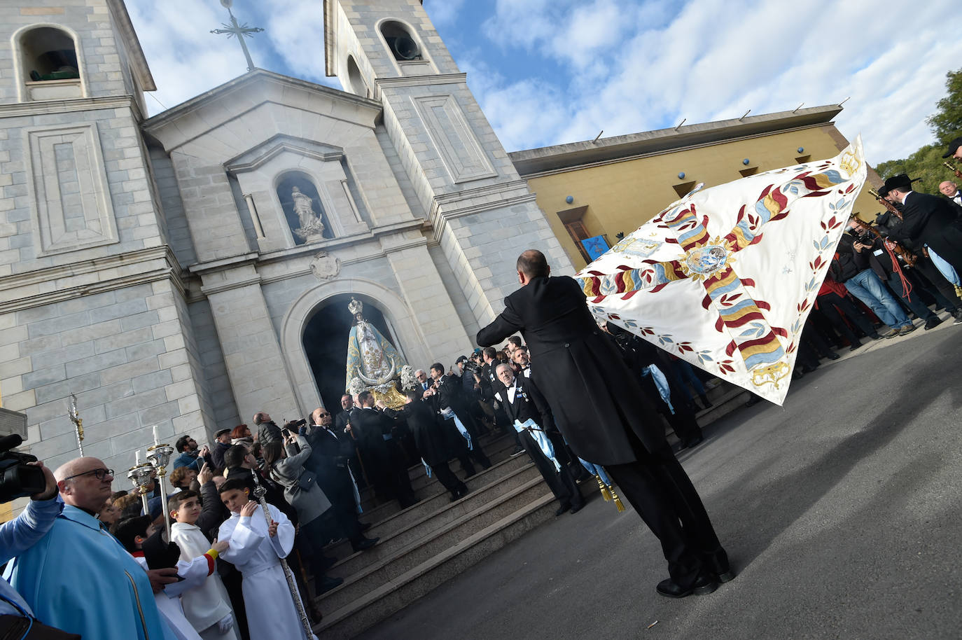 Fotos: La Patrona de Yecla llega a la Basílica en una espectacular Bajada