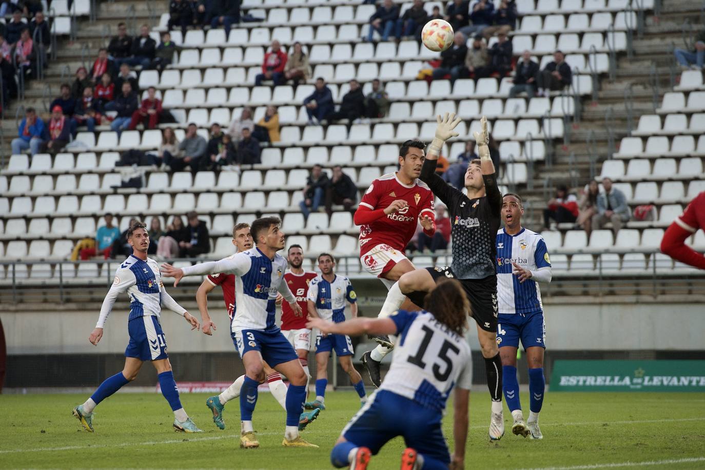 Fotos: La victoria del Real murcia frente al Sabadell, en imágenes