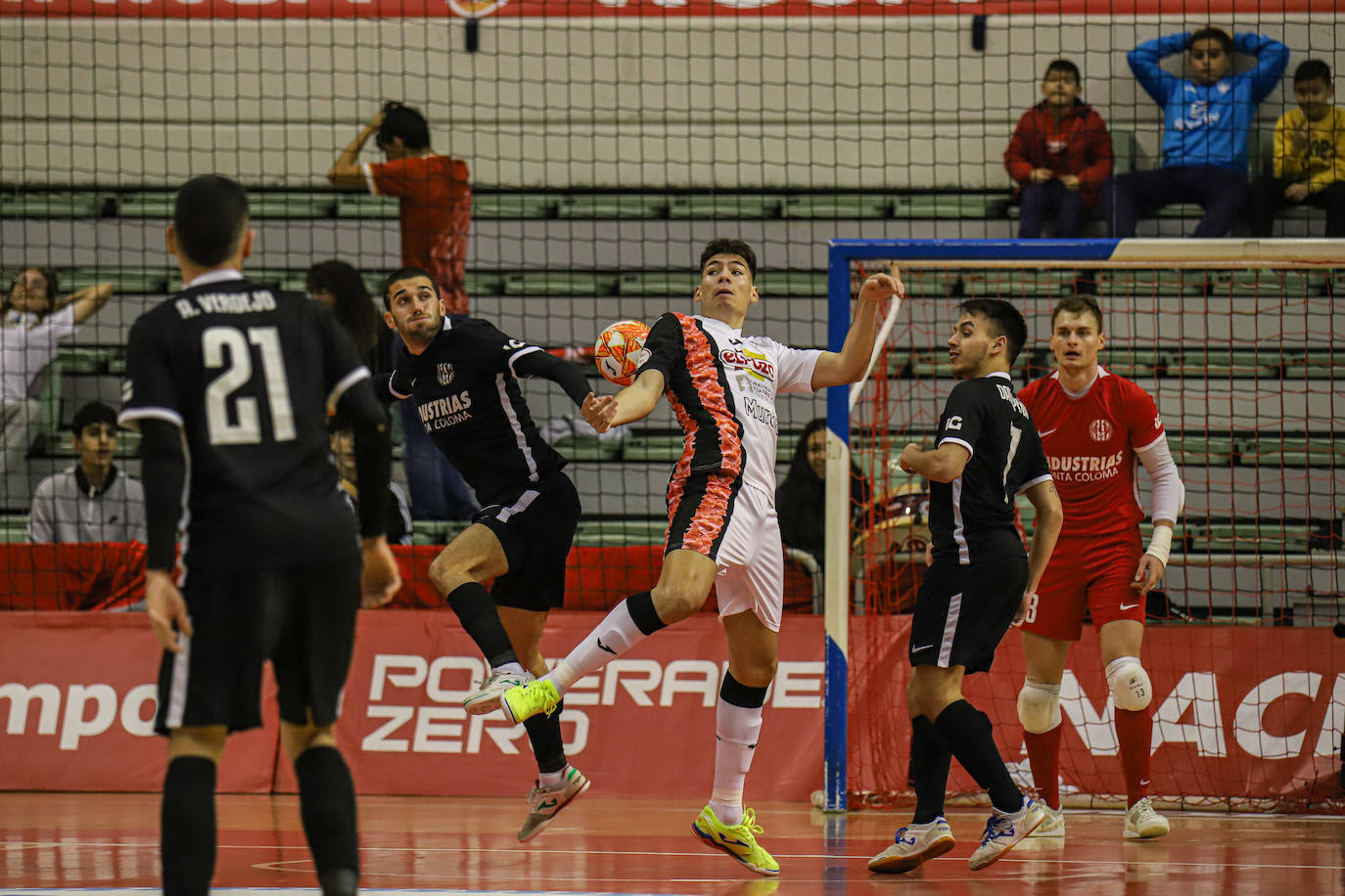 Fotos: La victoria de ElPozo Murcia frente al Industrias Santa Coloma, en imágenes