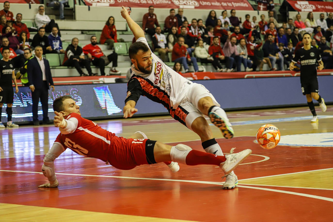Fotos: La victoria de ElPozo Murcia frente al Industrias Santa Coloma, en imágenes