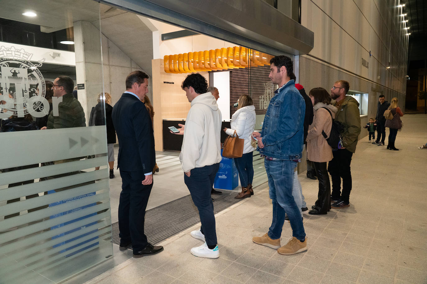 Fotos: Lleno en el estreno del auditorio Margarita Lozano de Lorca