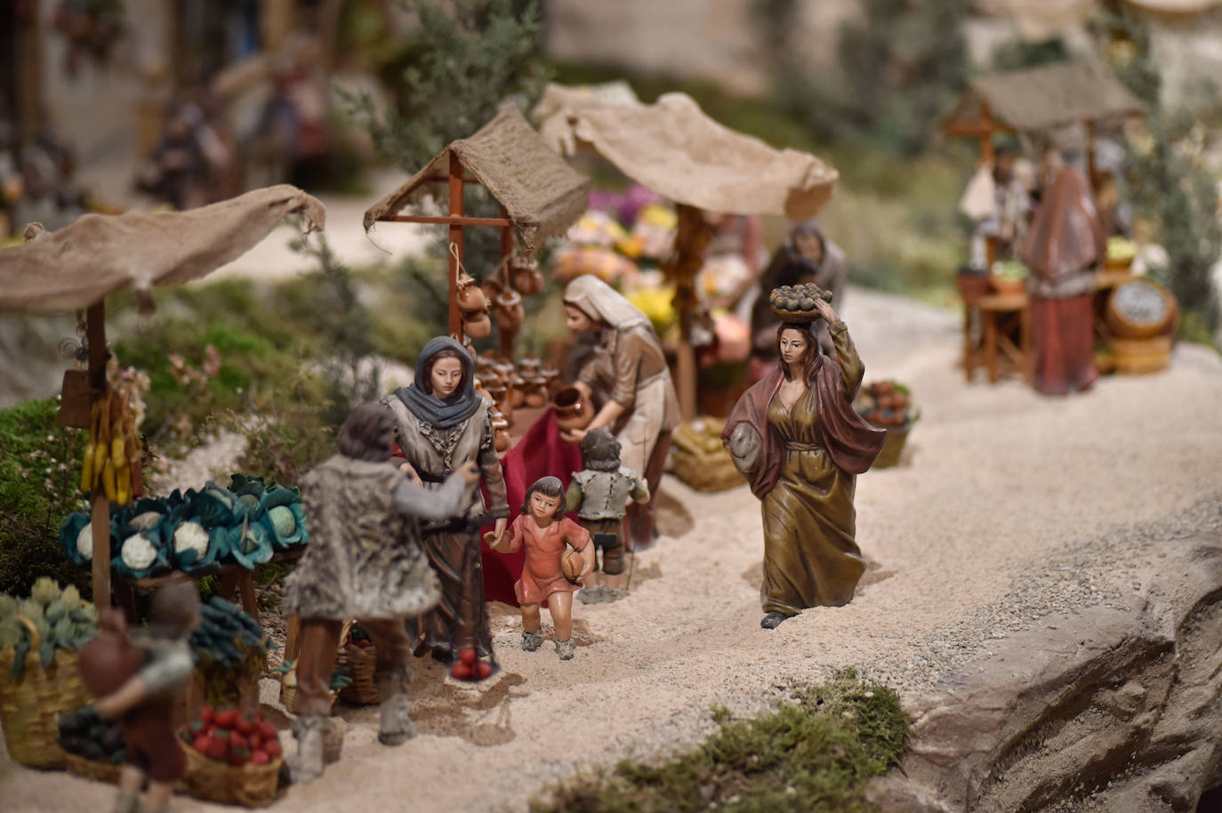 Fotos: La inaguración del belén de la iglesia de San Esteban de Murcia, en imágenes