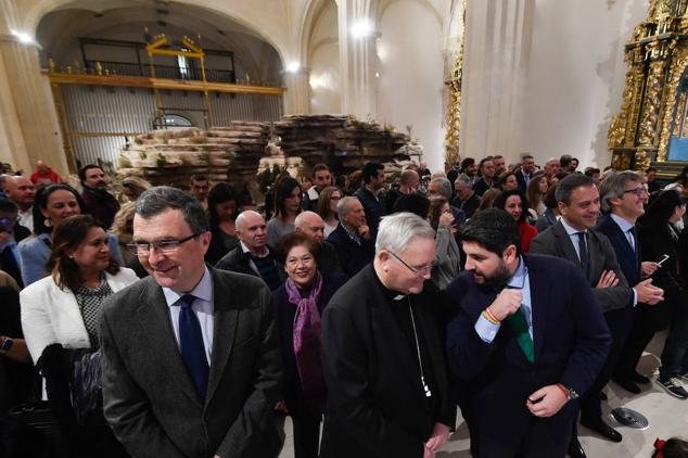 Fotos: La inaguración del belén de la iglesia de San Esteban de Murcia, en imágenes